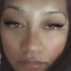 Meet your Posher, Alma